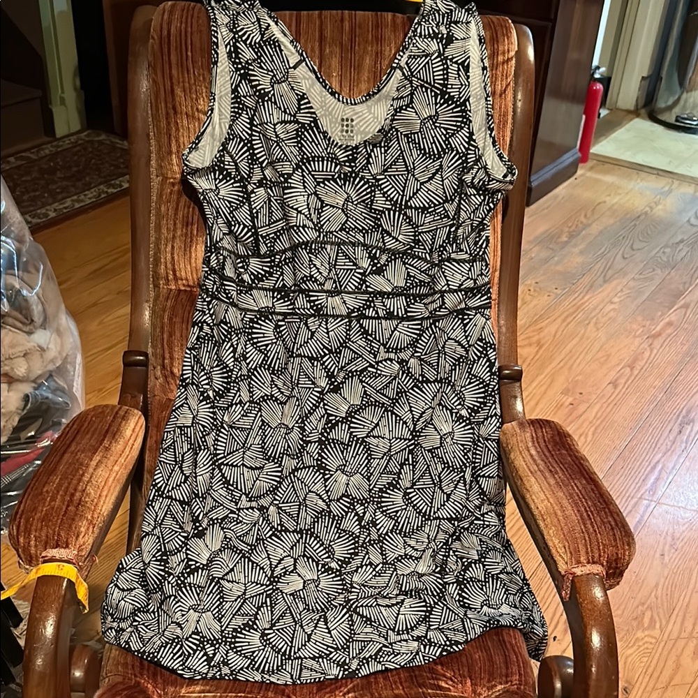 Title Nine Monochrome Geometric Dress
